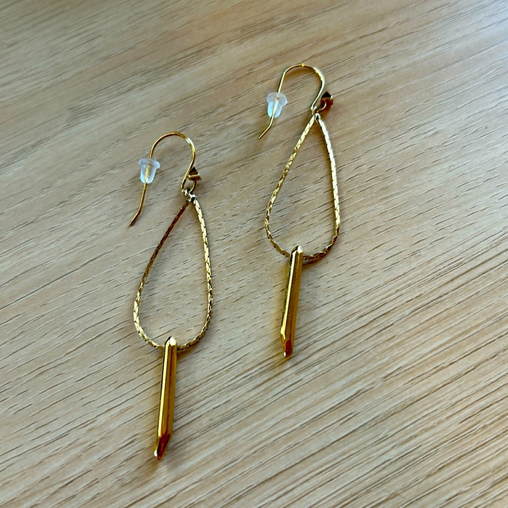 Stella & Dot “Rebel” Drop Earrings in Gold Tone